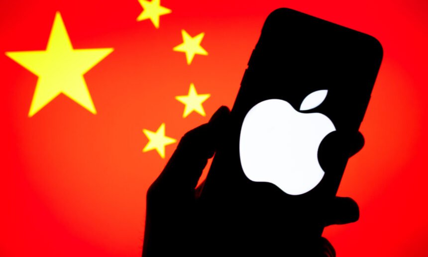 China urges for the removal of WhatsApp and Threads from the App Store