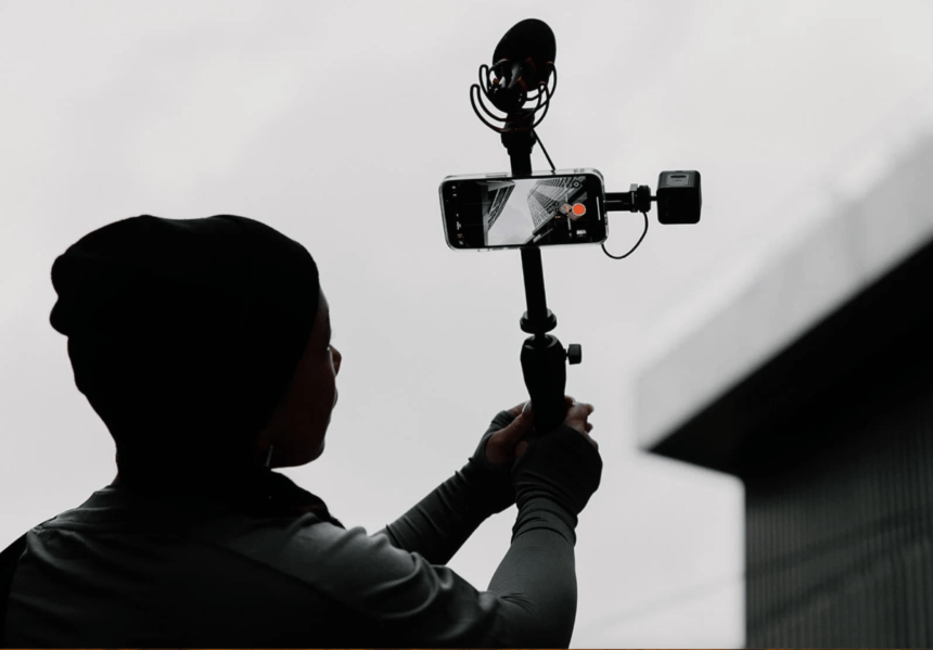 Rode’s MagSafe Mount for  Allows You to Connect Professional Lights and Microphones to Your iPhone